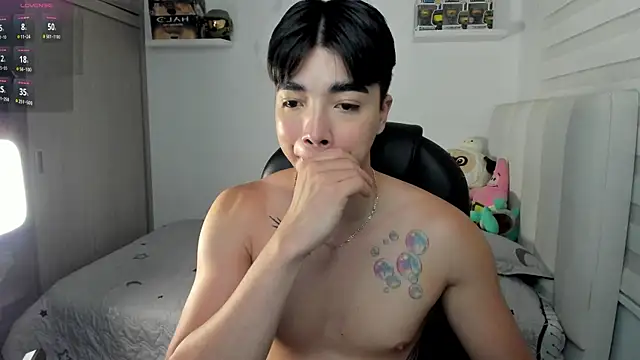 Snapshot of santy7v7 chatting on November 29, 2025, 1:25 pm santy7v7 online show from November 29, 2025, 1:25 pm