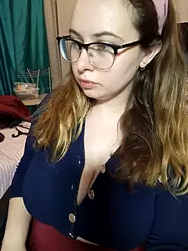 Snapshot of DienkaGreen chatting on November 9, 2025, 4:27 pm DienkaGreen online show from November 9, 2025, 4:27 pm