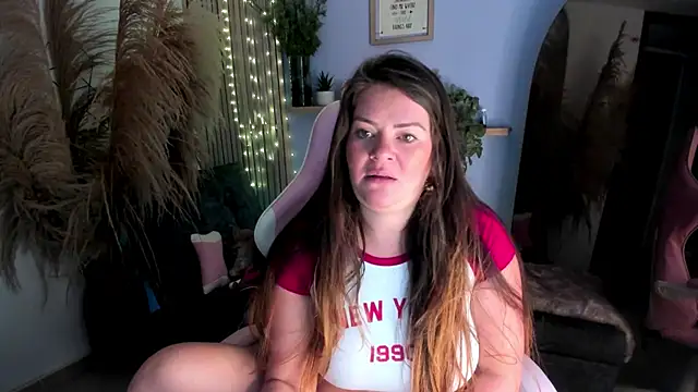 Snapshot of lena_paulxo chatting on December 7, 2024, 12:24 pm lena paulxo online show from December 7, 2024, 12:24 pm