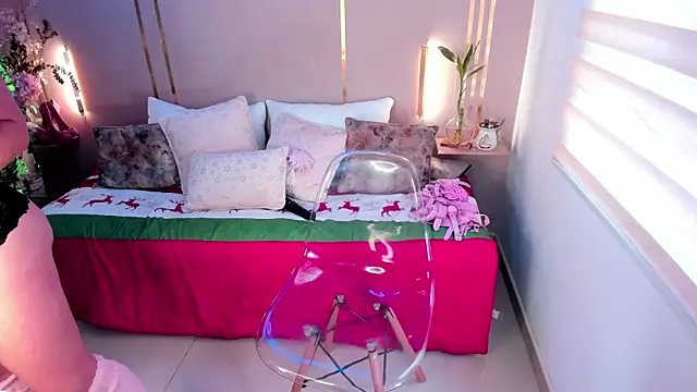 Snapshot of lena_paulxo chatting on November 28, 2025, 1:36 pm lena paulxo online show from November 28, 2025, 1:36 pm