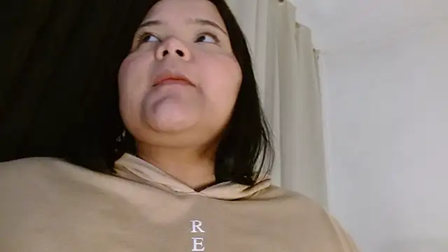 Snapshot of sexychubby___ chatting on January 4, 2025, 4:32 pm sexychubby    online show from January 4, 2025, 4:32 pm