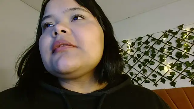 Snapshot of sexychubby___ chatting on February 28, 2025, 9:55 pm sexychubby    online show from February 28, 2025, 9:55 pm