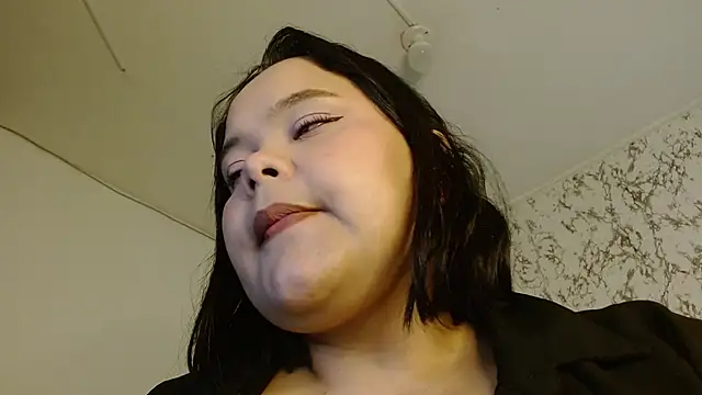 sexychubby    online show from November 9, 2025, 3:05 am