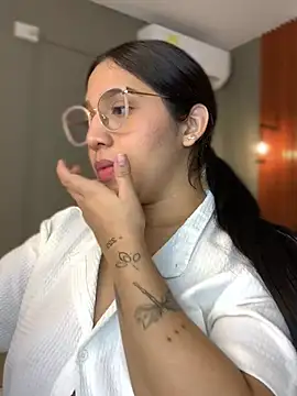 Amandanauty online show from December 27, 2024, 4:26 am