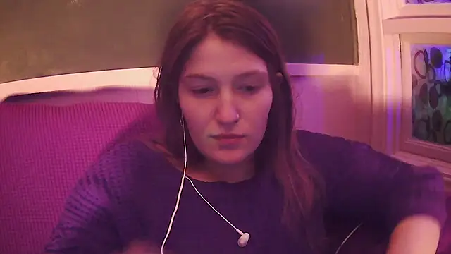 Snapshot of Angelk43 chatting on December 15, 2025, 6:28 am Angelk43 online show from December 15, 2025, 6:28 am