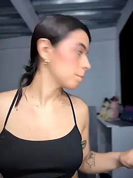 IvySanders1 online show from December 1, 2025, 10:04 pm