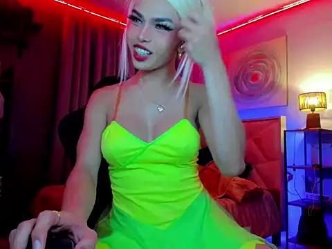 Snapshot of Amethyst_ts chatting on November 29, 2025, 8:23 pm Amethyst ts online show from November 29, 2025, 8:23 pm