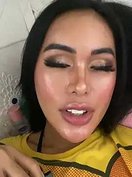 Snapshot of HeavenlyStar chatting on December 13, 2024, 8:47 pm HeavenlyStar online show from December 13, 2024, 8:47 pm