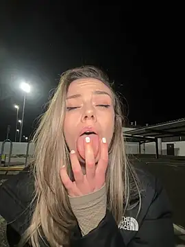 Snapshot of HopeHeaven chatting on February 1, 2025, 9:19 pm HopeHeaven online show from February 1, 2025, 9:19 pm