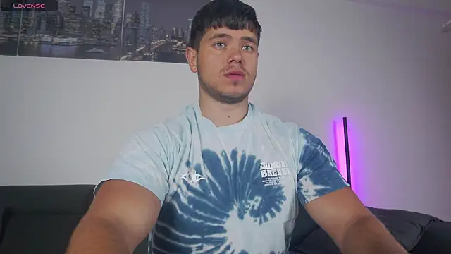 Arilas  online show from December 20, 2025, 7:37 am