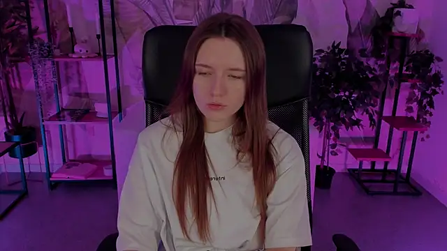 Snapshot of JennyDens chatting on March 13, 2025, 5:54 am JennyDens online show from March 13, 2025, 5:54 am