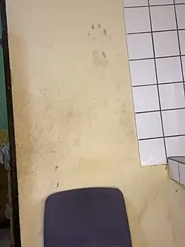 Snapshot of vannycov chatting on September 21, 2025, 10:06 am vannycov online show from September 21, 2025, 10:06 am