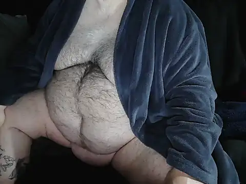 onkelgrau65 online show from December 2, 2025, 8:26 pm