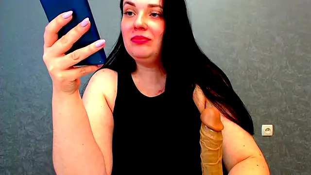 WorshipLilit online show from December 9, 2024, 5:40 am