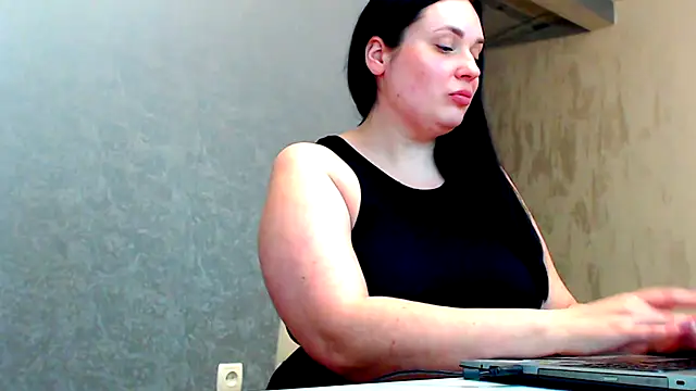 WorshipLilit online show from February 19, 2025, 7:05 pm