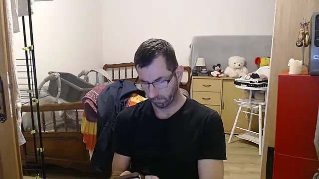 Snapshot of steph19x5 chatting on January 3, 2025, 10:09 am steph19x5 online show from January 3, 2025, 10:09 am