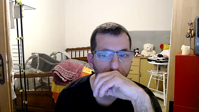 Snapshot of steph19x5 chatting on January 3, 2025, 4:48 pm steph19x5 online show from January 3, 2025, 4:48 pm