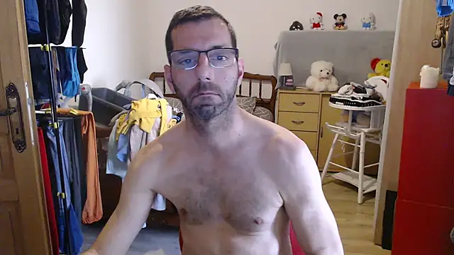 Snapshot of steph19x5 chatting on January 5, 2025, 11:48 am steph19x5 online show from January 5, 2025, 11:48 am