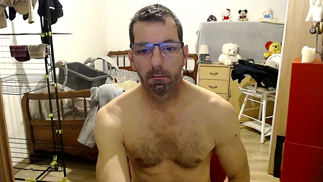 Snapshot of steph19x5 chatting on January 9, 2025, 6:17 am steph19x5 online show from January 9, 2025, 6:17 am