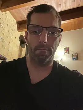 Snapshot of steph19x5 chatting on January 13, 2025, 5:23 am steph19x5 online show from January 13, 2025, 5:23 am