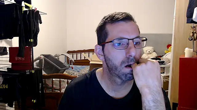 Snapshot of steph19x5 chatting on January 25, 2025, 6:45 am steph19x5 online show from January 25, 2025, 6:45 am