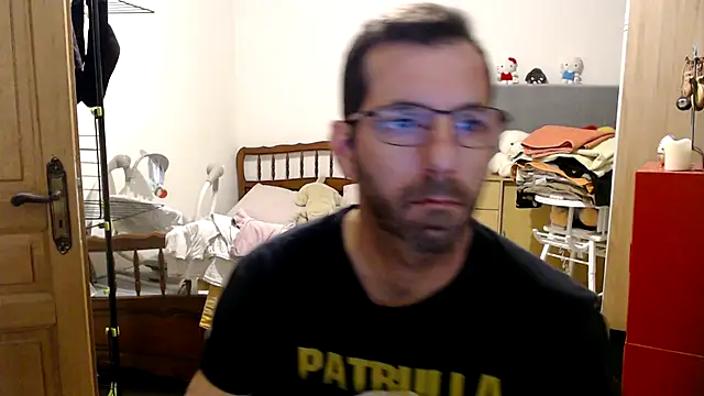 Snapshot of steph19x5 chatting on February 4, 2025, 5:53 am steph19x5 online show from February 4, 2025, 5:53 am