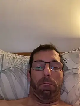 Snapshot of steph19x5 chatting on February 13, 2025, 5:11 pm steph19x5 online show from February 13, 2025, 5:11 pm