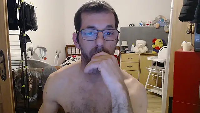 Snapshot of steph19x5 chatting on February 24, 2025, 4:58 pm steph19x5 online show from February 24, 2025, 4:58 pm