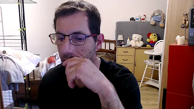 Snapshot of steph19x5 chatting on March 4, 2025, 5:34 pm steph19x5 online show from March 4, 2025, 5:34 pm