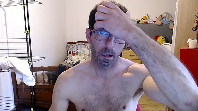 Snapshot of steph19x5 chatting on March 11, 2025, 5:24 pm steph19x5 online show from March 11, 2025, 5:24 pm