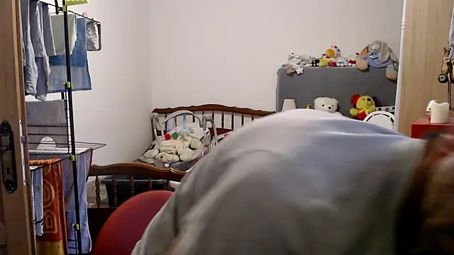 Snapshot of steph19x5 chatting on March 13, 2025, 5:50 pm steph19x5 online show from March 13, 2025, 5:50 pm