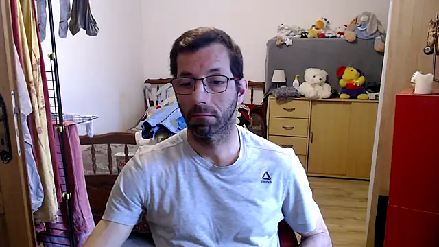 Snapshot of steph19x5 chatting on March 23, 2025, 7:42 am steph19x5 online show from March 23, 2025, 7:42 am