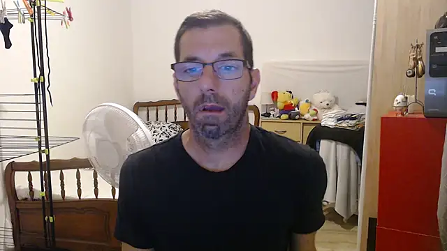 Snapshot of steph19x5 chatting on September 11, 2025, 3:17 am steph19x5 online show from September 11, 2025, 3:17 am