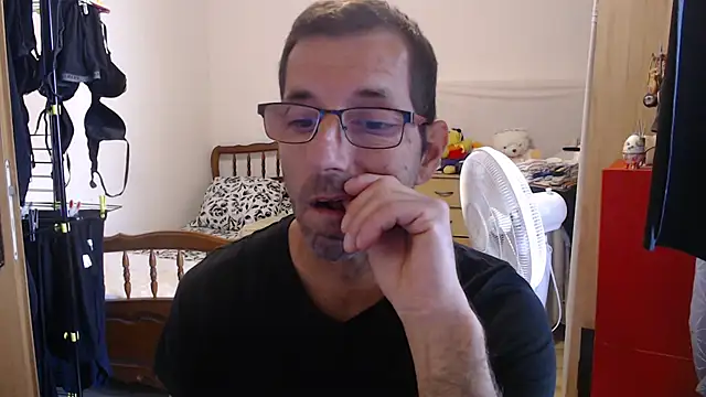 Snapshot of steph19x5 chatting on September 12, 2025, 8:58 am steph19x5 online show from September 12, 2025, 8:58 am