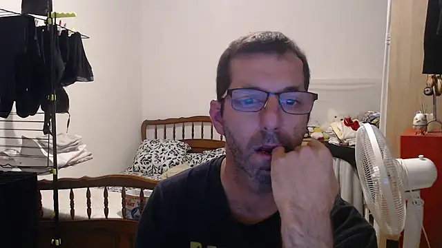 Snapshot of steph19x5 chatting on September 23, 2025, 6:00 pm steph19x5 online show from September 23, 2025, 6:00 pm