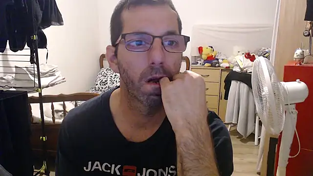 Snapshot of steph19x5 chatting on September 24, 2025, 7:23 am steph19x5 online show from September 24, 2025, 7:23 am