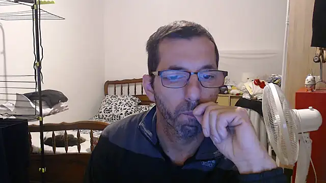 Snapshot of steph19x5 chatting on September 25, 2025, 7:34 am steph19x5 online show from September 25, 2025, 7:34 am