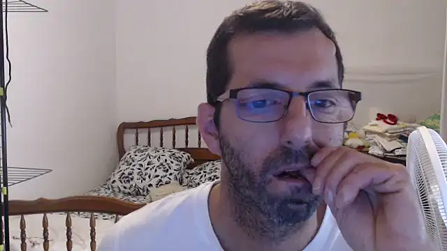 Snapshot of steph19x5 chatting on September 28, 2025, 8:52 am steph19x5 online show from September 28, 2025, 8:52 am