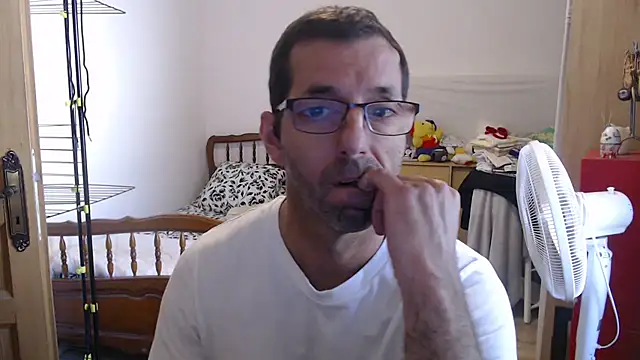 Snapshot of steph19x5 chatting on September 29, 2025, 9:25 am steph19x5 online show from September 29, 2025, 9:25 am