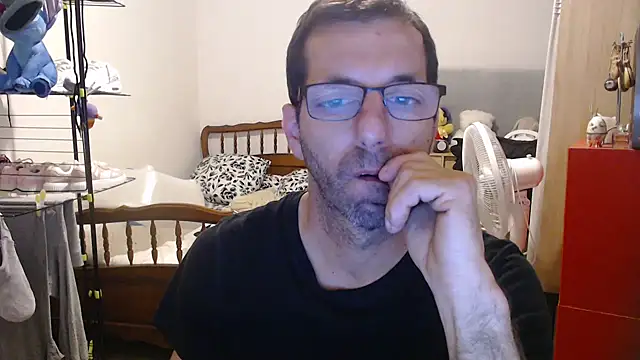 Snapshot of steph19x5 chatting on October 13, 2025, 6:24 am steph19x5 online show from October 13, 2025, 6:24 am