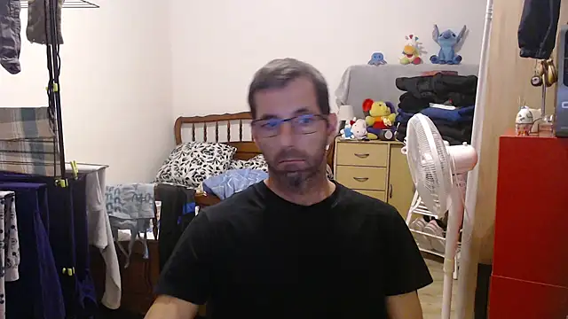 Snapshot of steph19x5 chatting on October 15, 2025, 6:08 pm steph19x5 online show from October 15, 2025, 6:08 pm