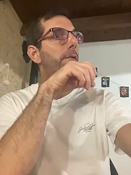 Snapshot of steph19x5 chatting on October 20, 2025, 6:41 pm steph19x5 online show from October 20, 2025, 6:41 pm