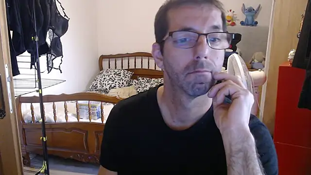 Snapshot of steph19x5 chatting on October 30, 2025, 10:16 am steph19x5 online show from October 30, 2025, 10:16 am