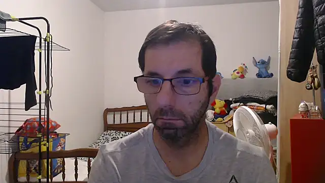 Snapshot of steph19x5 chatting on November 10, 2025, 4:44 am steph19x5 online show from November 10, 2025, 4:44 am