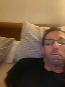 Snapshot of steph19x5 chatting on November 11, 2025, 11:38 pm steph19x5 online show from November 11, 2025, 11:38 pm