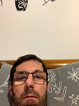 Snapshot of steph19x5 chatting on November 27, 2025, 9:17 pm steph19x5 online show from November 27, 2025, 9:17 pm