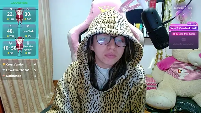 Maggie Fox3 online show from January 1, 2025, 4:29 am