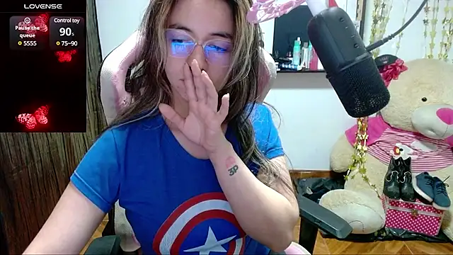 Maggie Fox3 online show from February 12, 2025, 4:54 am