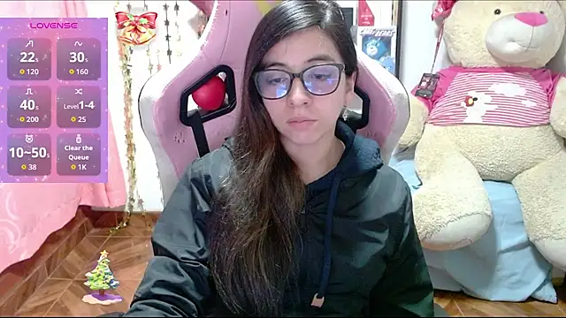 Maggie Fox3 online show from December 15, 2025, 12:59 am