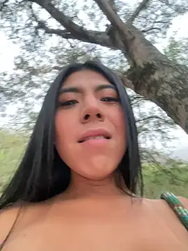 Snapshot of VictoriaVX chatting on February 5, 2025, 11:23 am VictoriaVX online show from February 5, 2025, 11:23 am